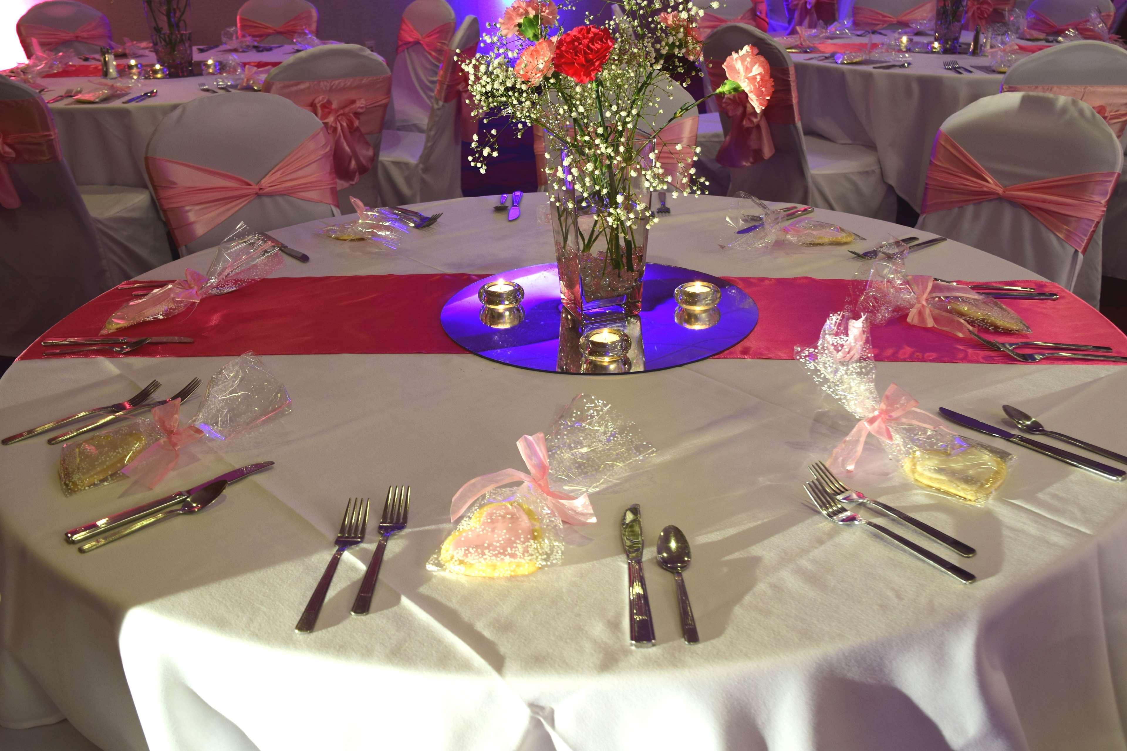Hilton Garden Inn Rockford Bagian luar foto