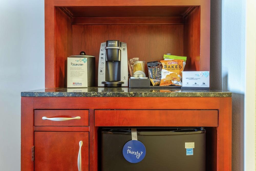 Hilton Garden Inn Rockford Bagian luar foto