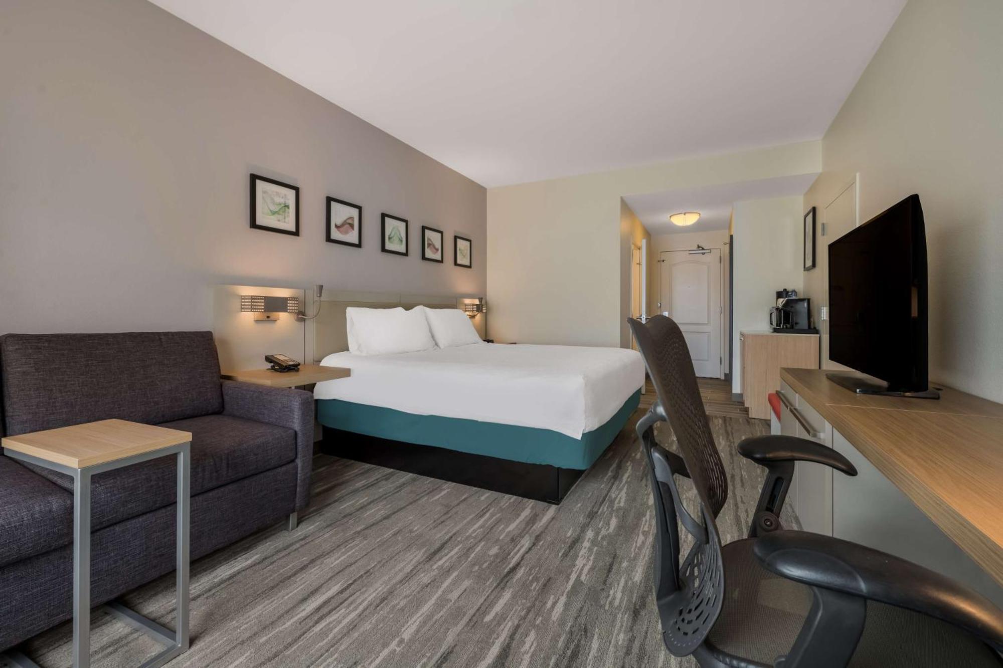 Hilton Garden Inn Rockford Bagian luar foto