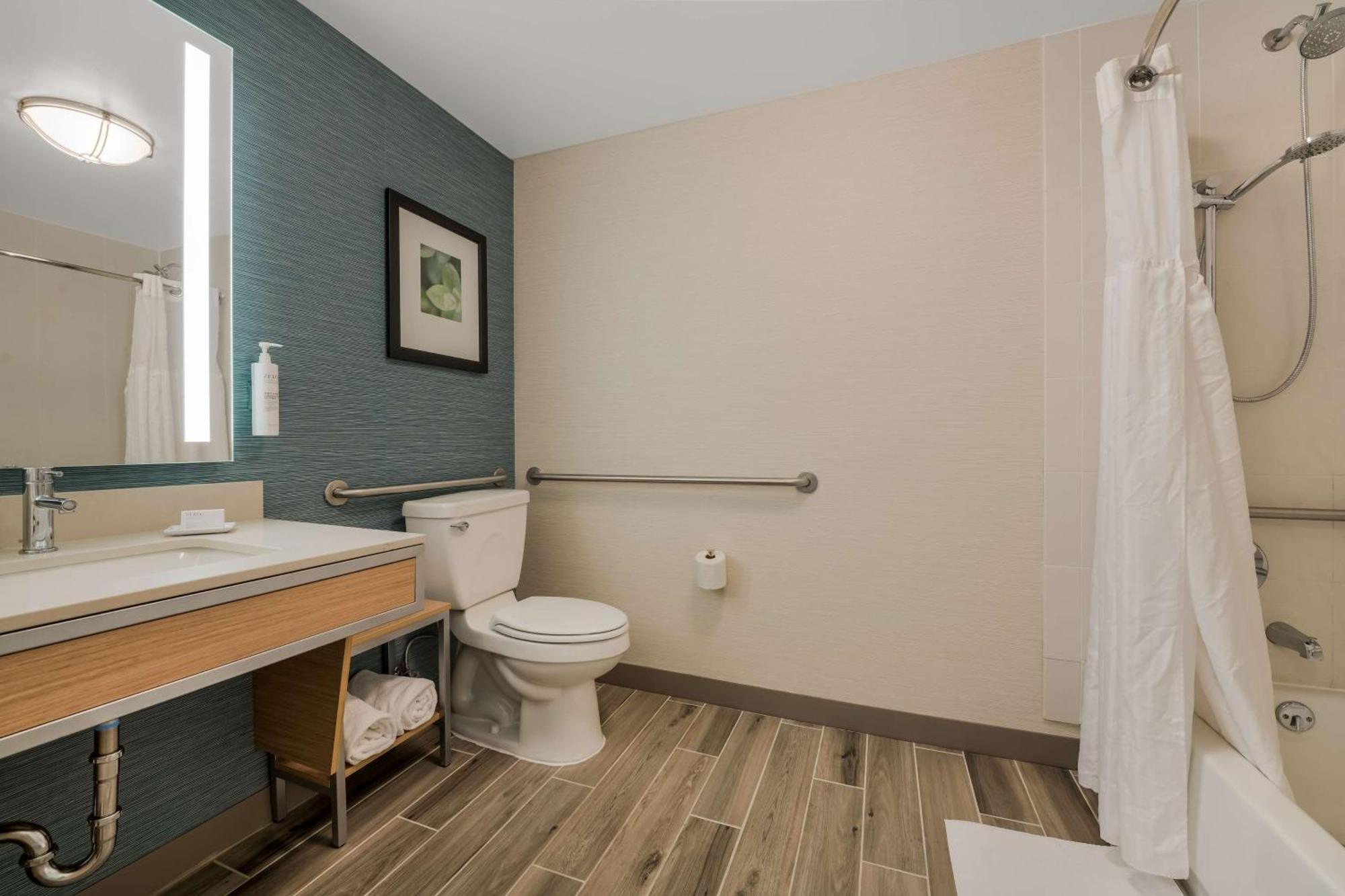 Hilton Garden Inn Rockford Bagian luar foto