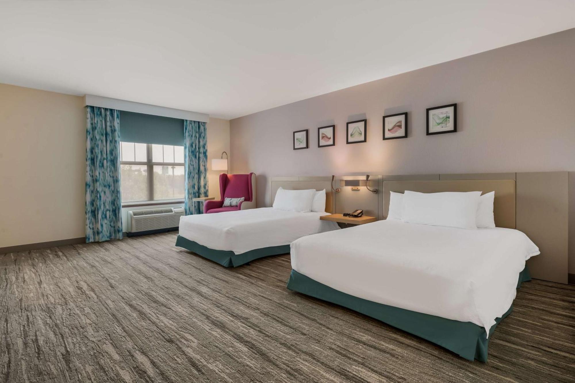 Hilton Garden Inn Rockford Bagian luar foto
