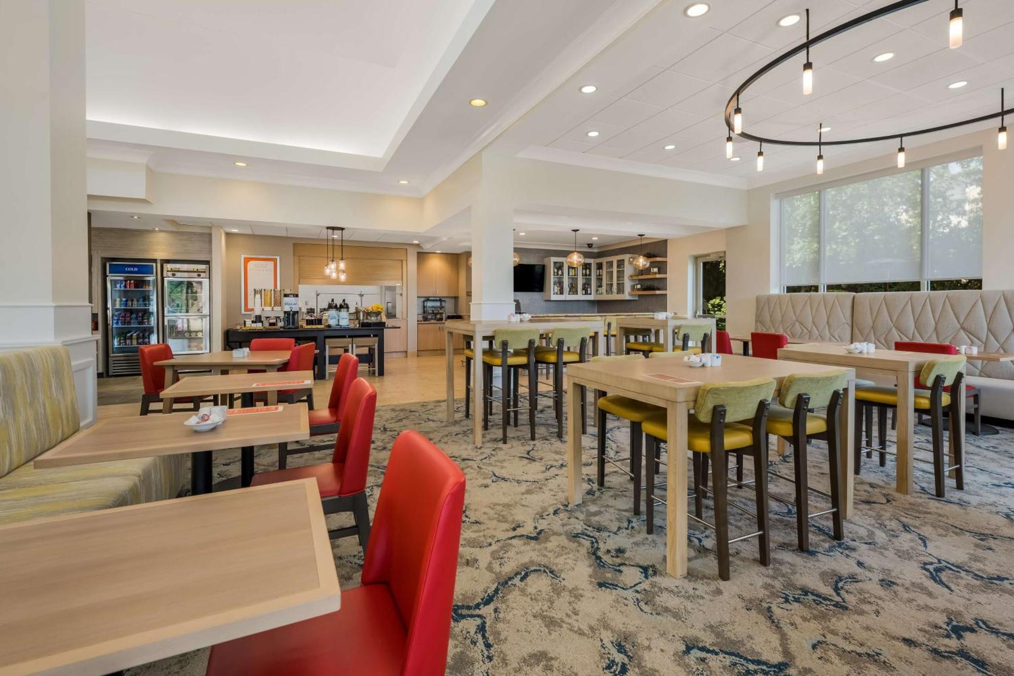 Hilton Garden Inn Rockford Bagian luar foto