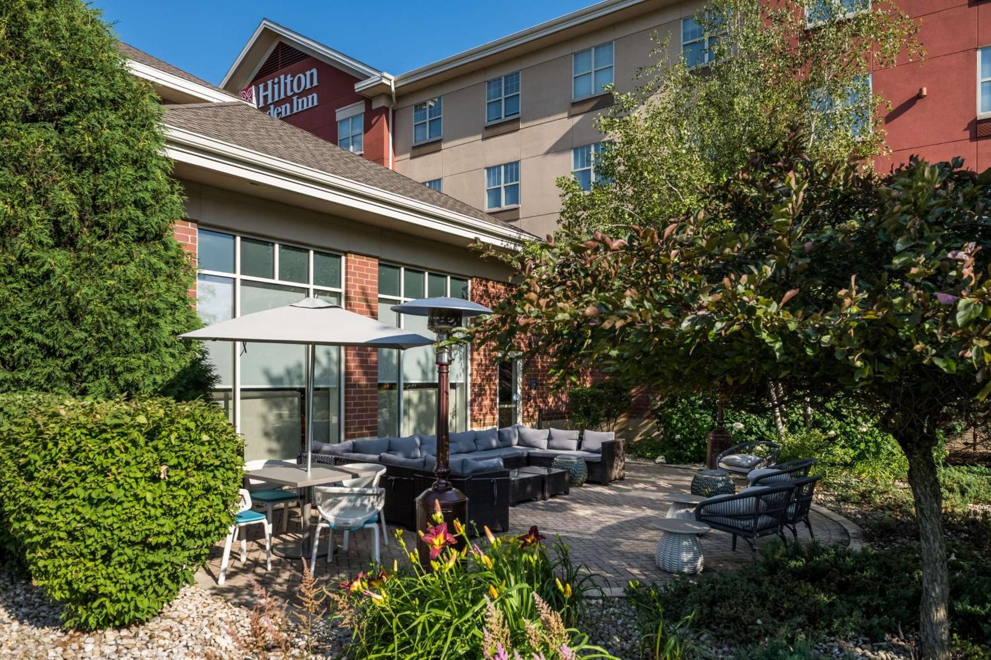 Hilton Garden Inn Rockford Bagian luar foto