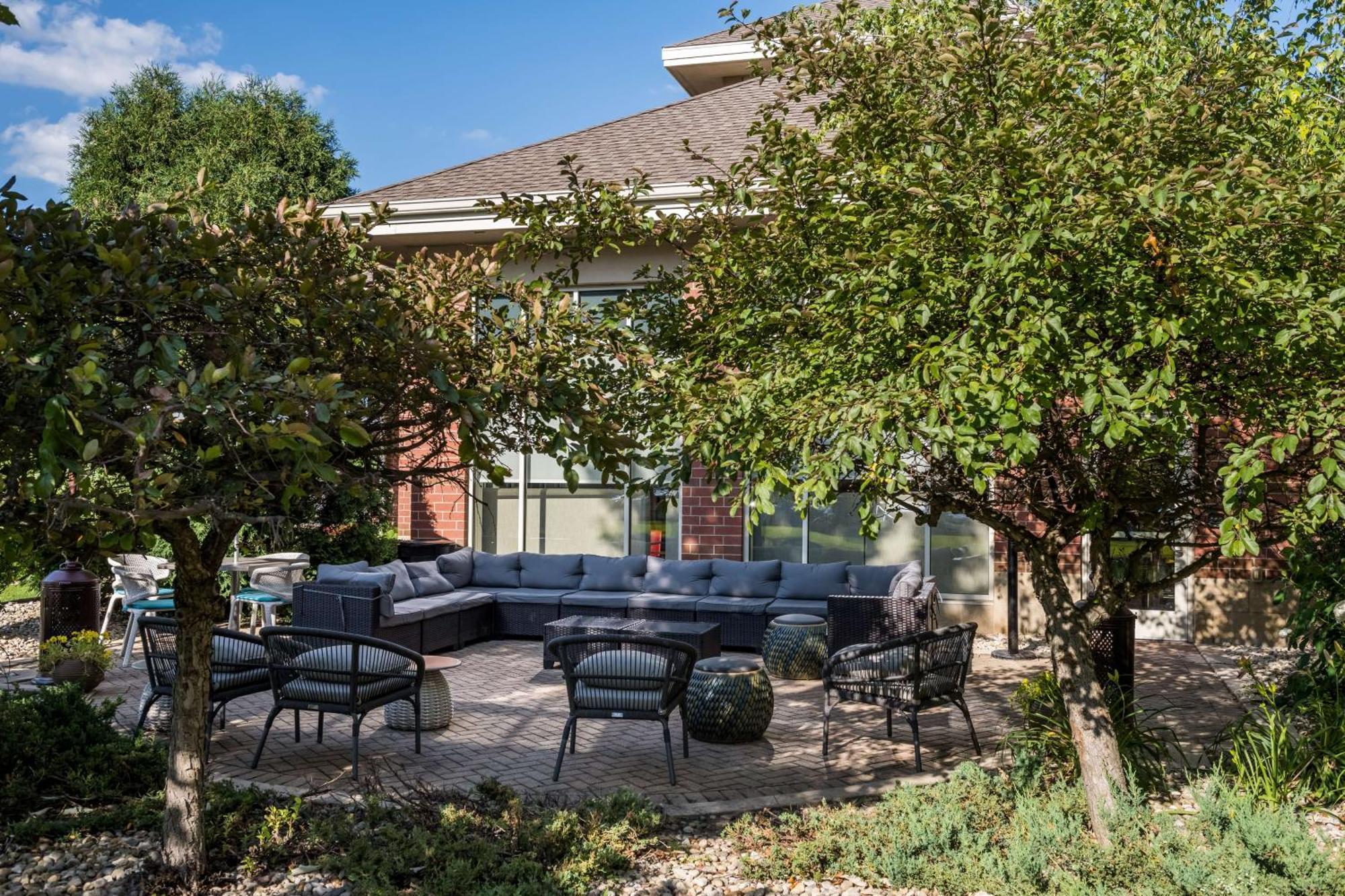 Hilton Garden Inn Rockford Bagian luar foto