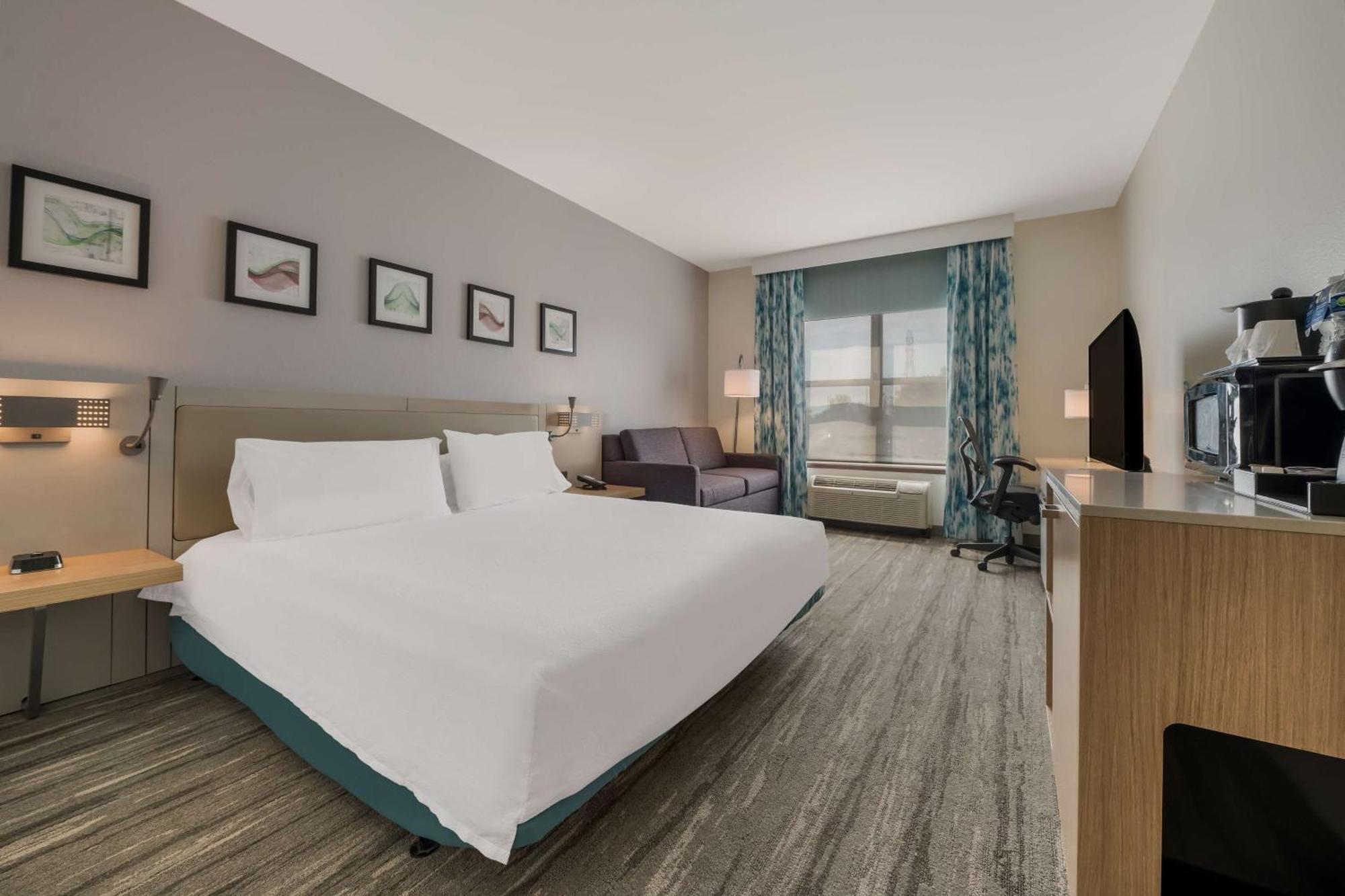Hilton Garden Inn Rockford Bagian luar foto