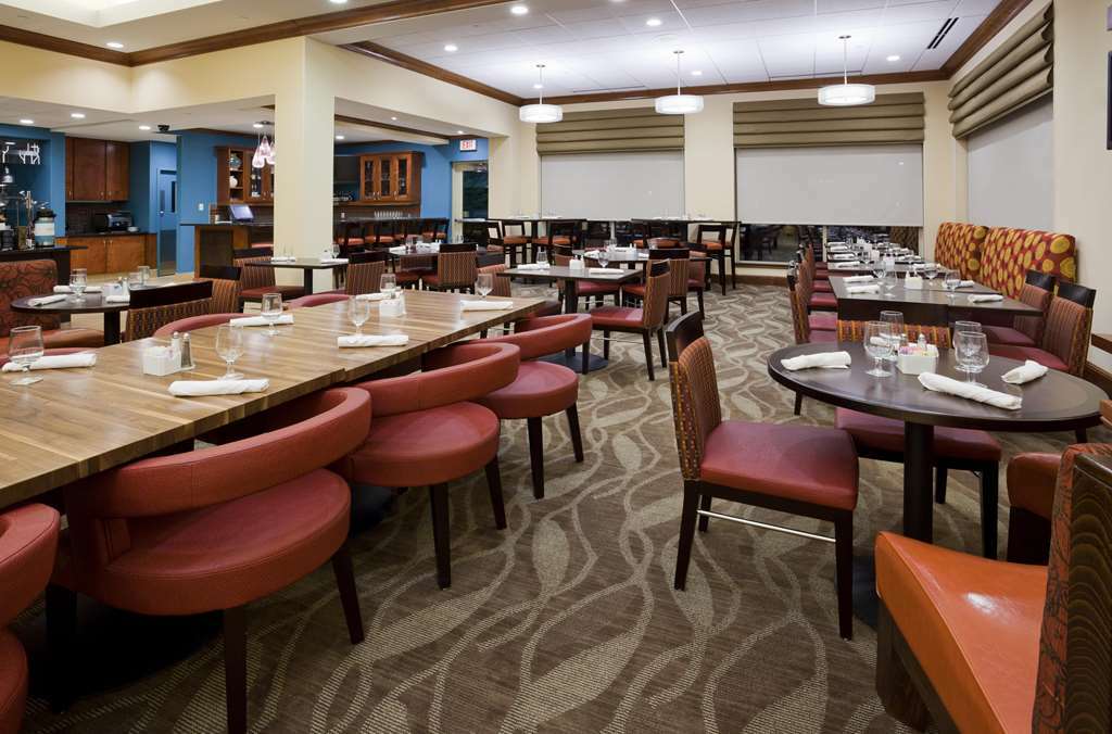 Hilton Garden Inn Rockford Restoran foto